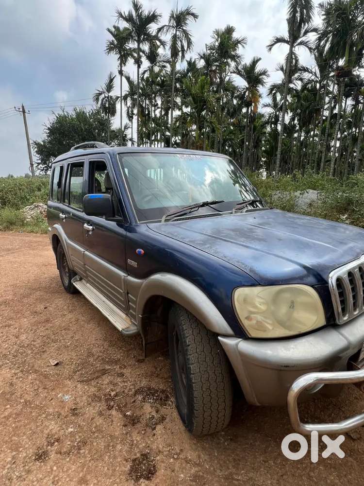 Mahindra Scorpio Classic 2005