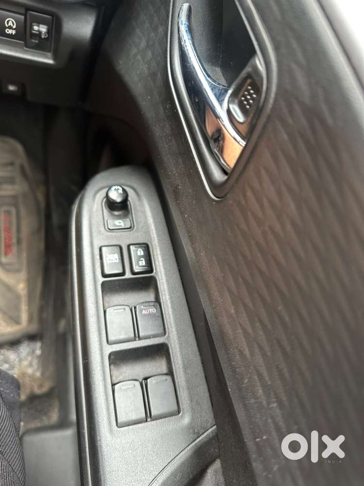 Maruti Swift Petrol 2025