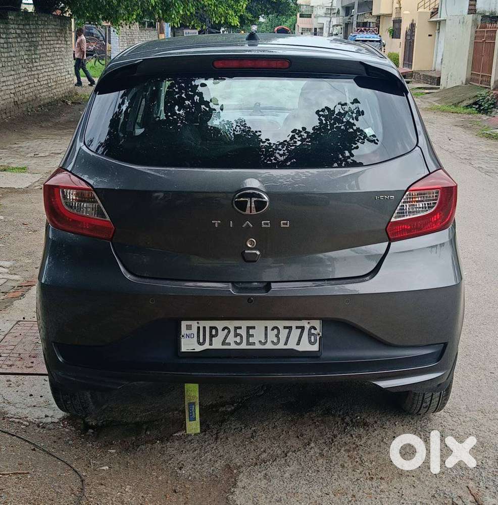 Tata Tiago 1.2 Revotron Xm Cng, 2025, Cng & Hybrids