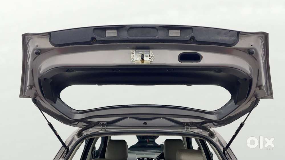 Maruti Suzuki Swift 2011-2014 Vxi, 2013, Petrol