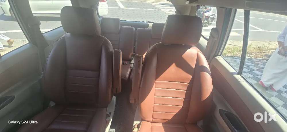 Toyota Innova 2011