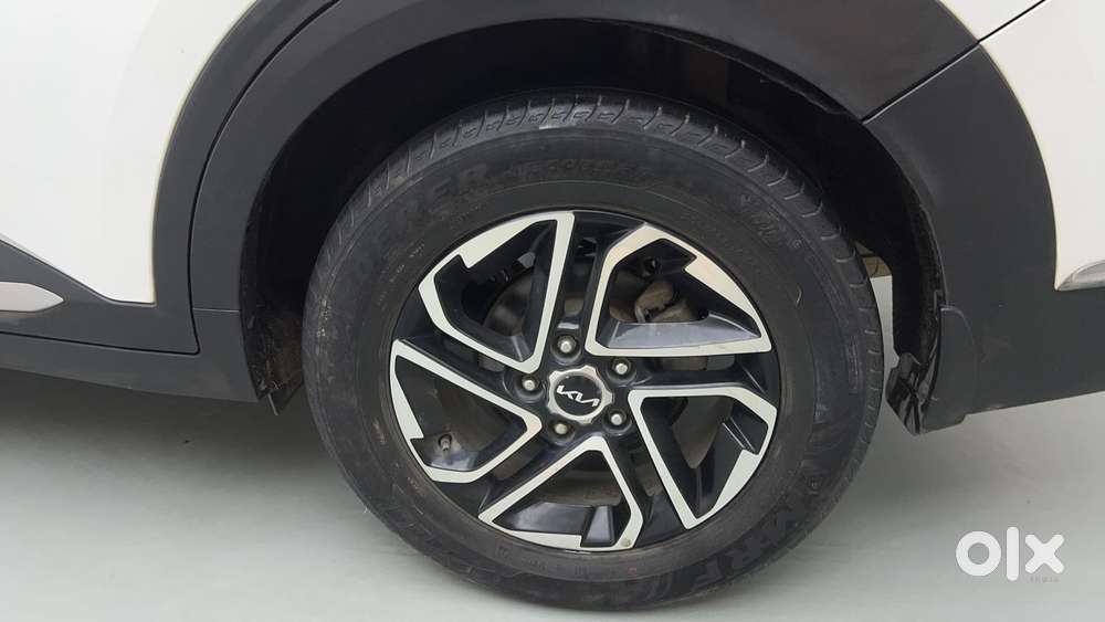 Kia Carens 1.4 Luxury Plus 6 Str, 2022, Petrol