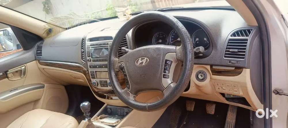 4x4 Crdi Diesel Manual Spacious 8 Seater Car In A Very Good Condition