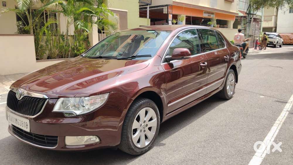 Skoda Superb 1.8 Elegance Tsi At, 2011, Petrol