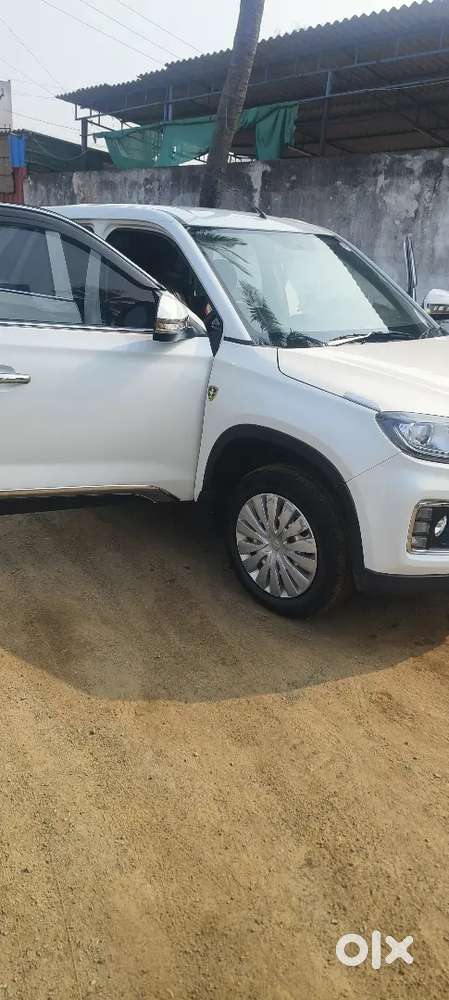 Maruti Suzuki Brezza Lxi 2021 Hybrid Manual
