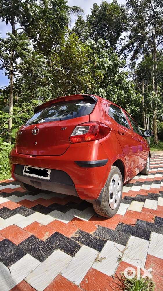 Tata Tiago 1.2 Revotron Xt, 2017, Petrol