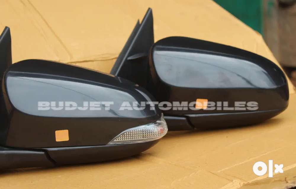 Toyota etios rear view deals mirror price