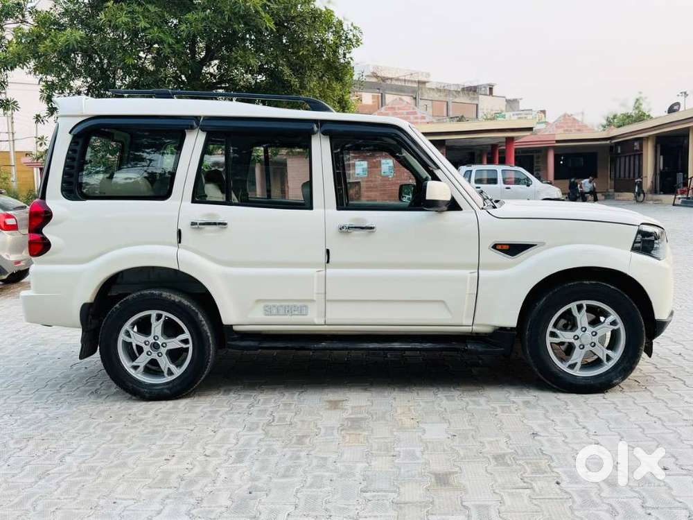 Mahindra Scorpio Classic, 2016, Diesel