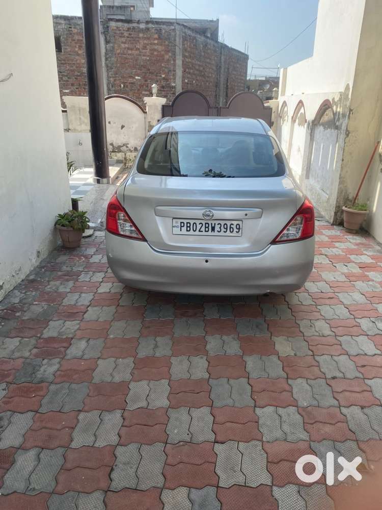 Nissan Sunny Petrol 2012