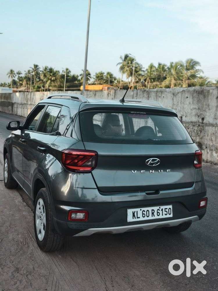 Hyundai Venue S 1.2 Petrol, 2020, Petrol