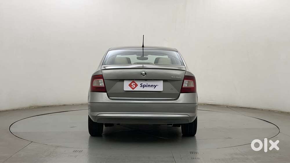 Skoda Rapid 1.6 Mpi At Style, 2017, Petrol