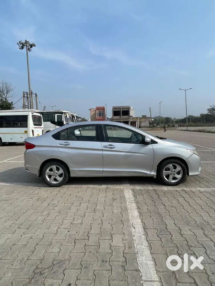 Honda City 1.5 V 2016