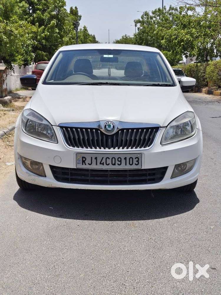 Skoda Rapid Elegance 1.6 Tdi Cr Manual, 2012, Diesel