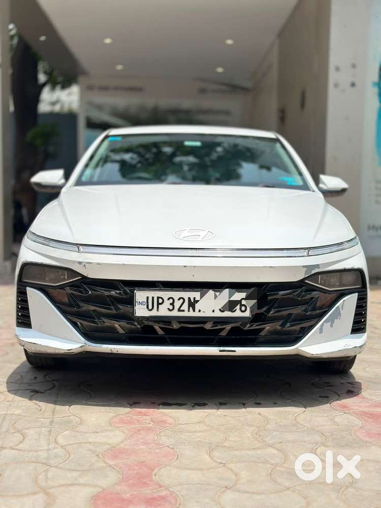 Hyundai Verna 1.5 Mpi Mt Sx (o), 2023, Petrol