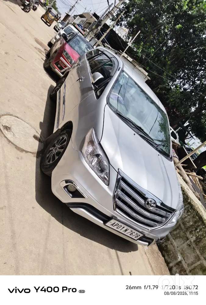 Toyota Innova Petrol 2014 Second Owner