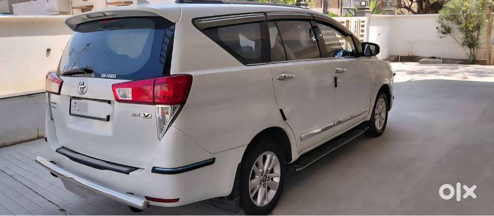 Toyota Innova Crysta 2.4 V 8 Str, 2018, Diesel