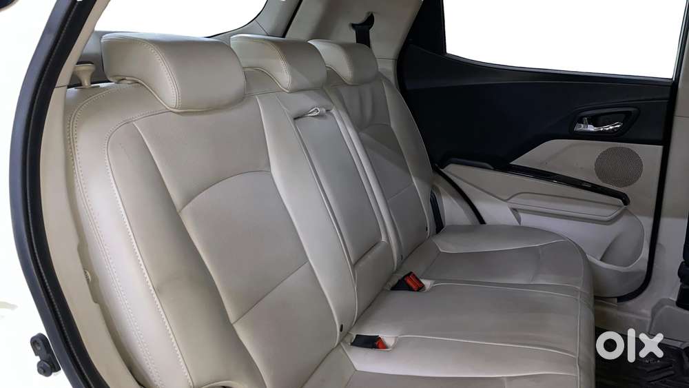 Mahindra Xuv300 W8 Option, 2021, Petrol