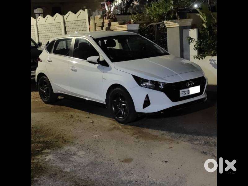 Hyundai I20 Sportz 1.2 Ivt, 2022, Petrol