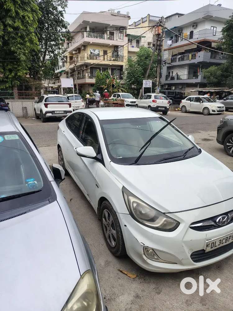 Hyundai Verna 2011