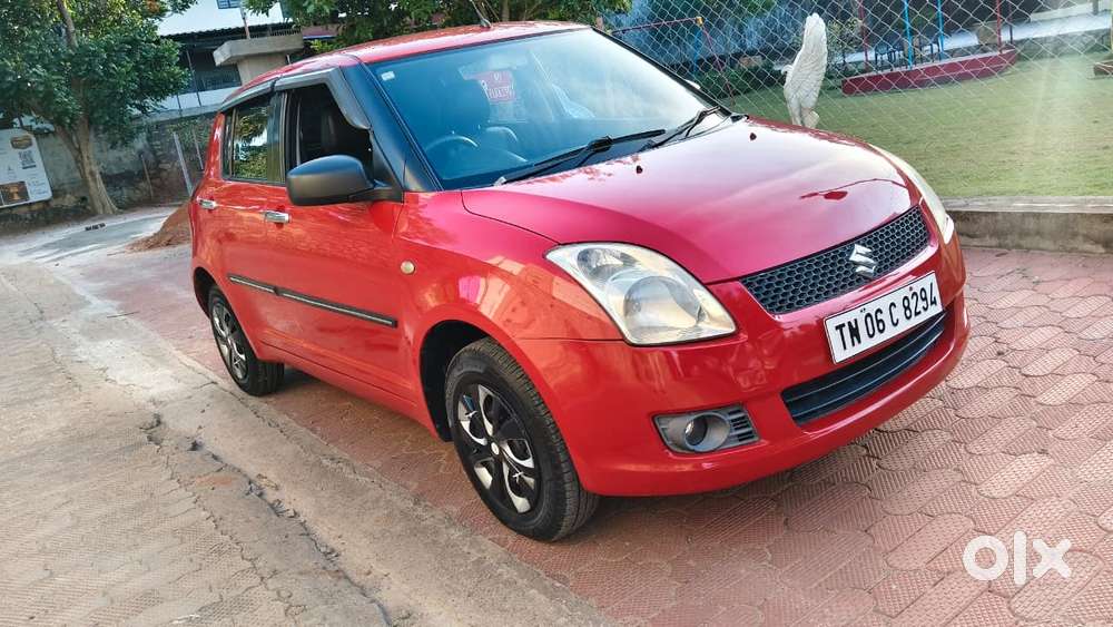 Maruti Suzuki Swift Vxi + Manual, 2011, Petrol