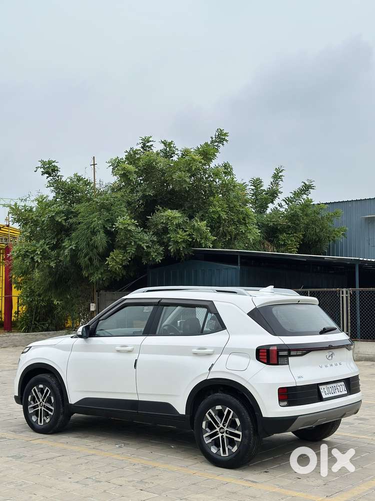 Hyundai Venue Sx Dual Tone Diesel, 2023, Diesel
