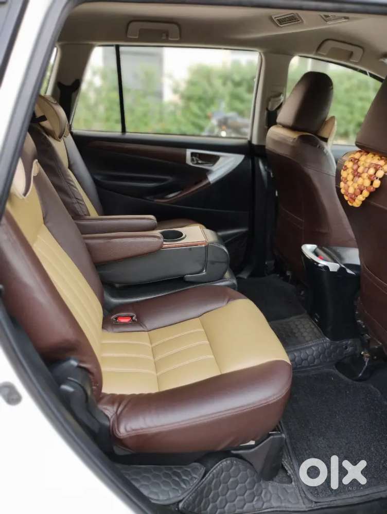 Toyota Innova Crysta 2021.bs6