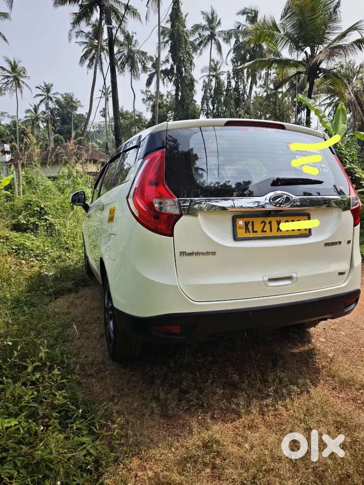 Mahindra Marazzo