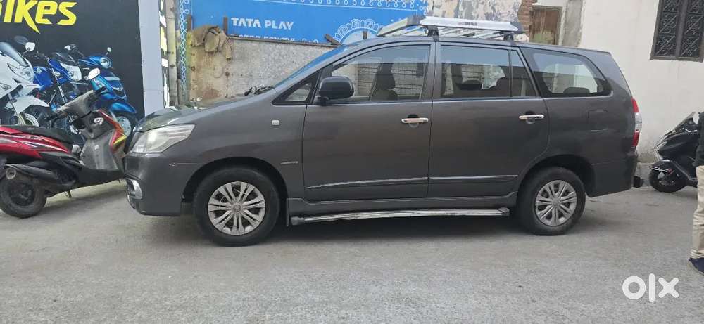 Toyota Innova 2014 Diesel Manual Car