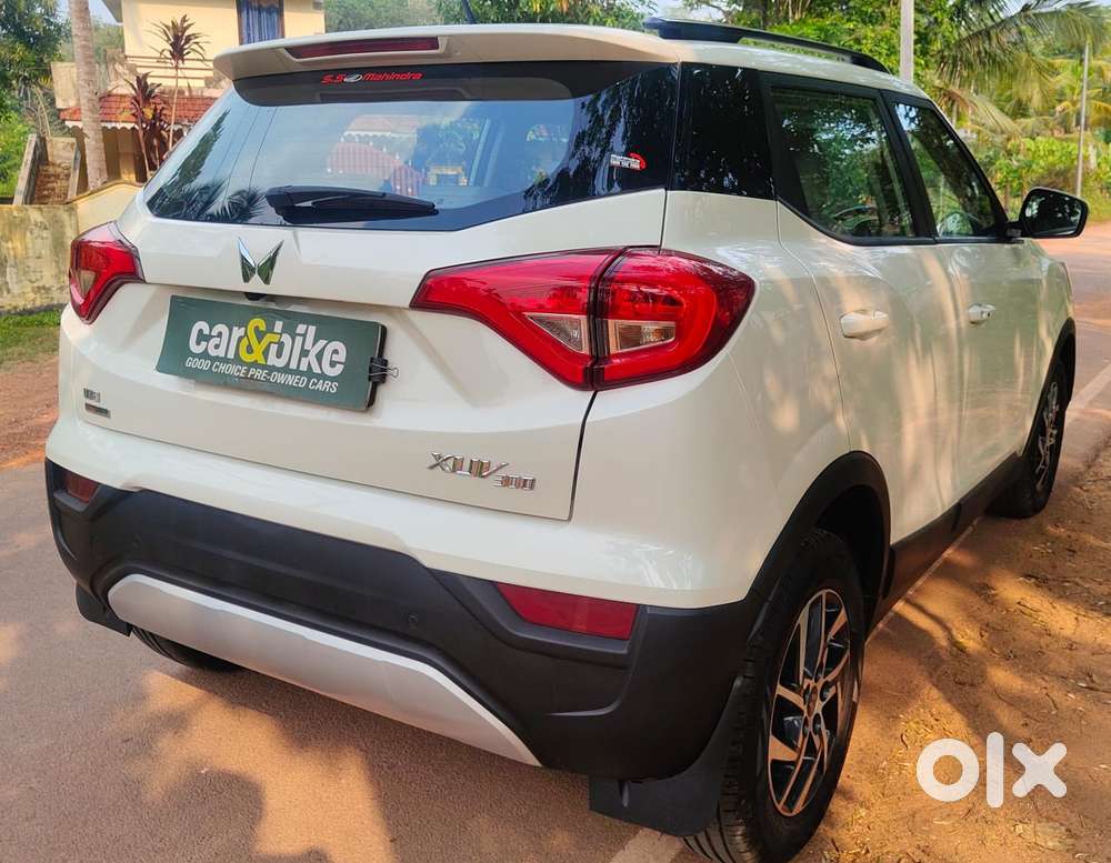 Mahindra Xuv300 1.2 W8 Amt Petrol, 2023, Petrol