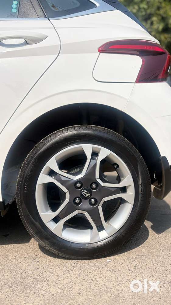 Hyundai New I20 2024 Petrol 22000 Km Driven