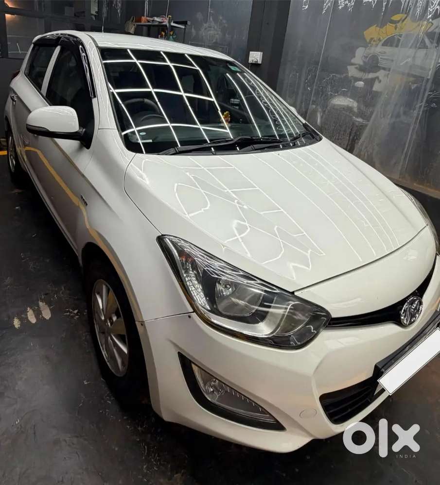 Hyundai I20 Asta Petrol 2012