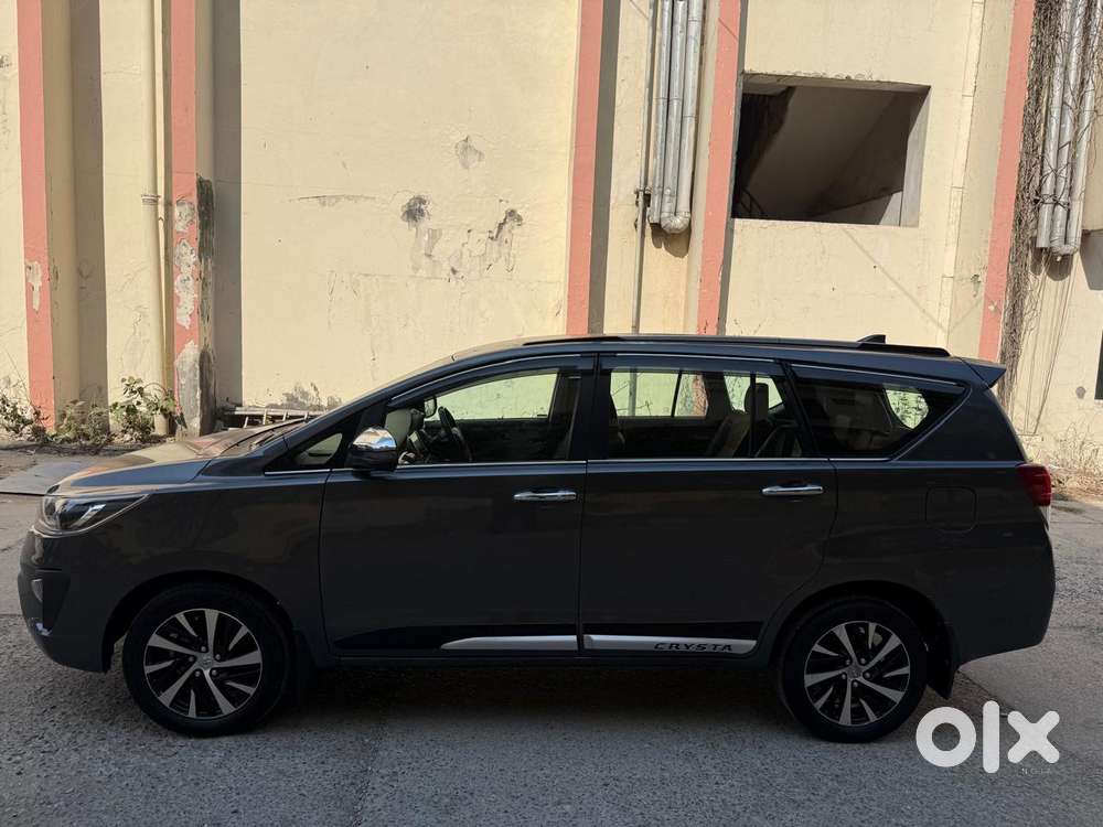 Toyota Innova Crysta 2.4 Z 7 Str, 2022, Diesel