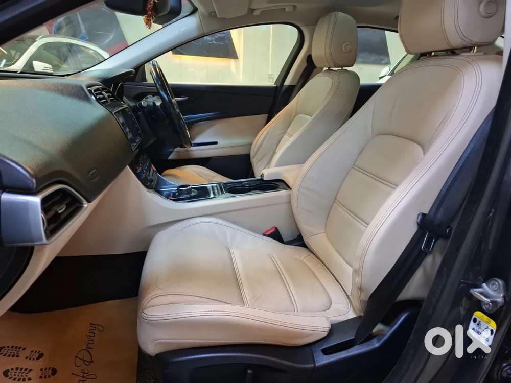 Jaguar Xe Prestige, 2016, Petrol