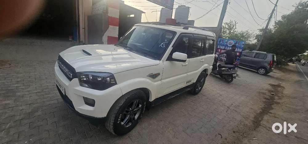 Mahindra Scorpio 1.99 Hybrid 2016