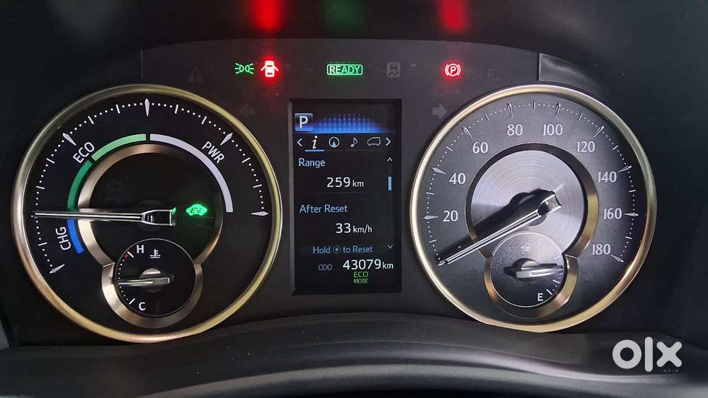 Toyota Vellfire 2.5 Hybrid, 2023, Petrol