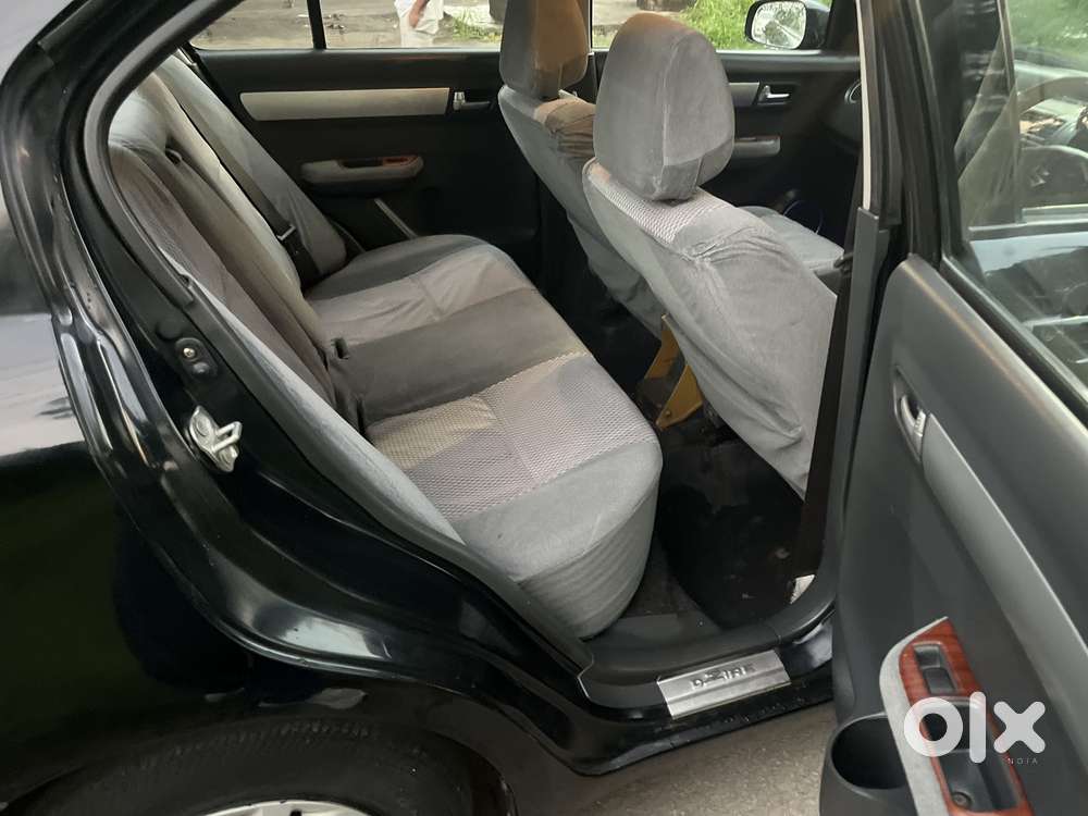 Maruti Suzuki Swift Dzire Vxi Optional, 2010, Petrol