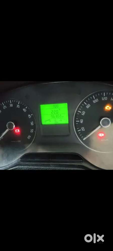Skoda Rapid 1.6 Elegance 2012