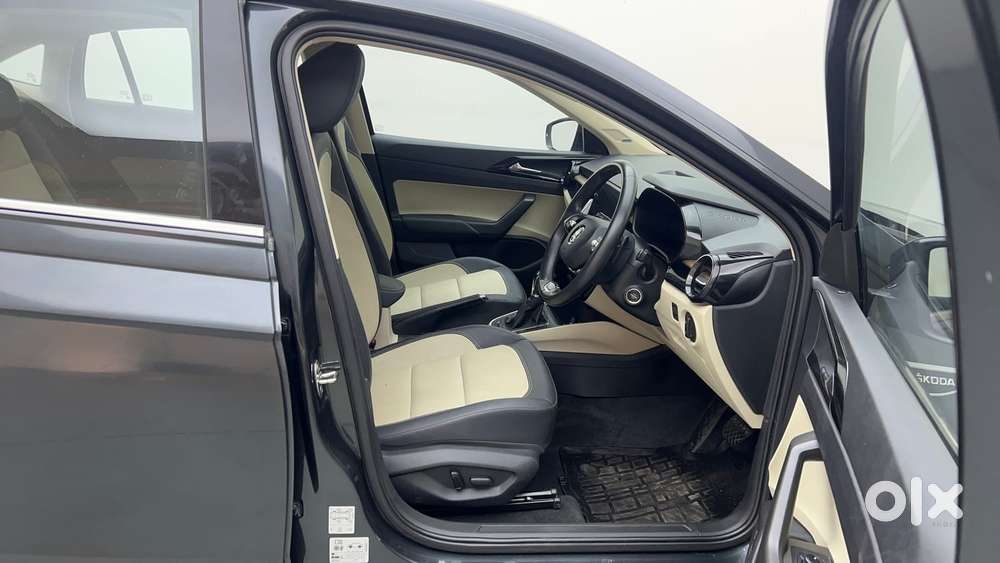 Skoda Slavia Style 1.5l Tsi Dsg, 2024, Petrol