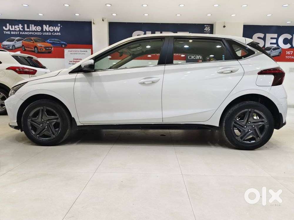 Hyundai I20 Sportz 1.2 Ivt, 2023, Petrol