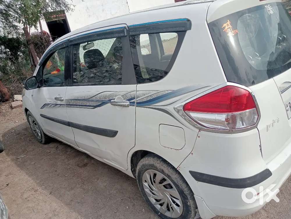 Paison Ki Avashyakta