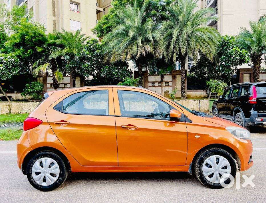 Tata Tiago, 2018, Petrol