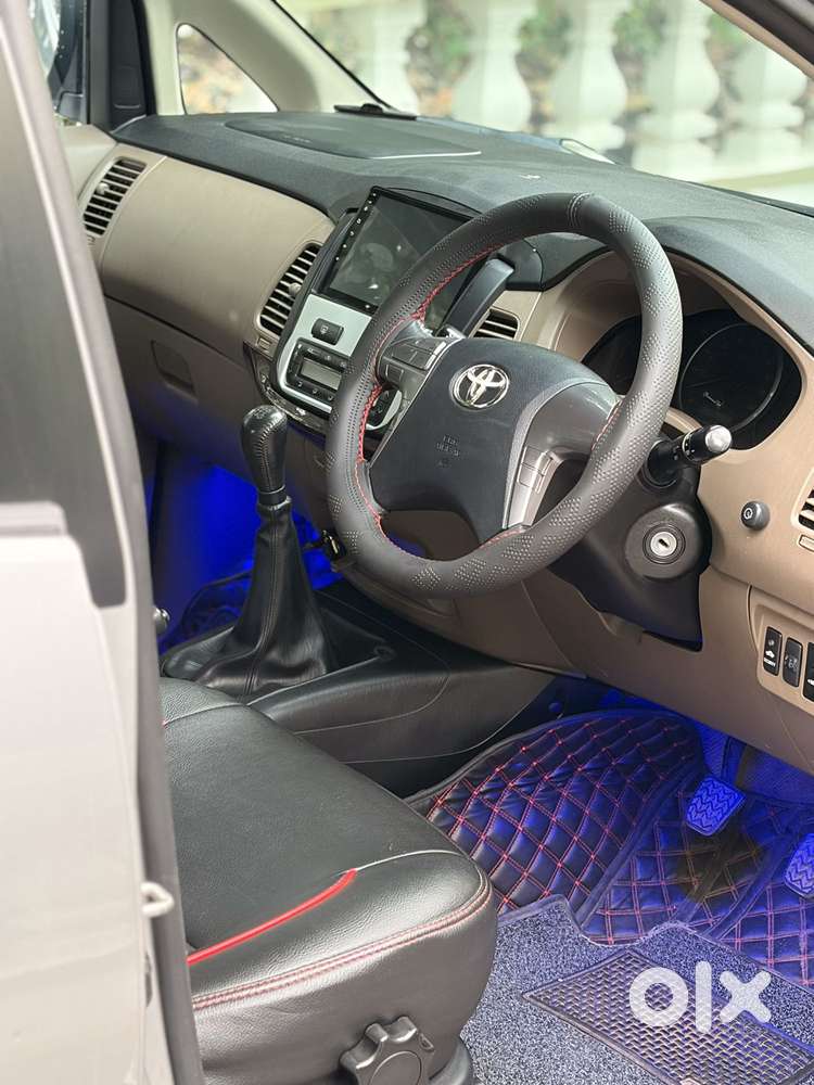 Toyota Innova 2.5 Vx 7 Seater Bs Iv, 2015, Diesel