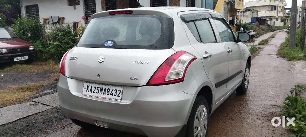 Maruti Suzuki Swift Lxi 2015