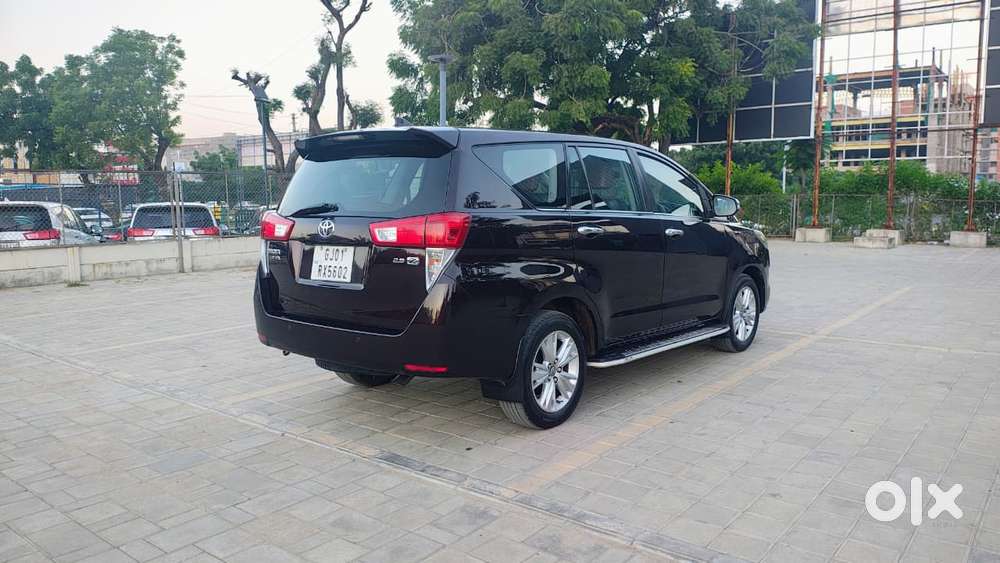 Toyota Innova Crysta 2.8z Automatic, 2017, Diesel