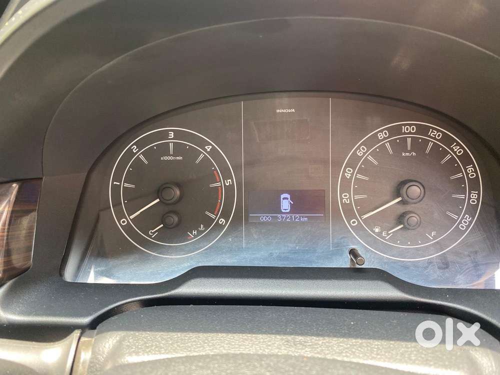 Toyota Innova Crysta [2020-ongoing] 2.4 Gx 7 Str, 2023, Diesel