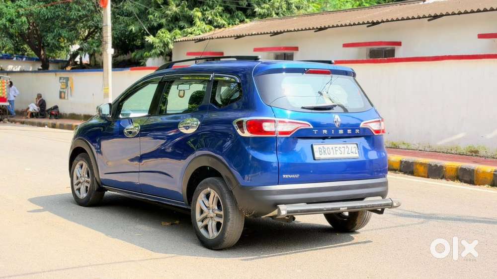 Renault Triber Rxz, 2022, Petrol