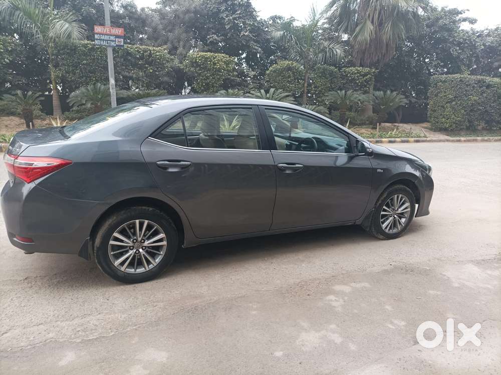 Toyota Corolla Altis 2013-2017 Vl At, 2015, Petrol