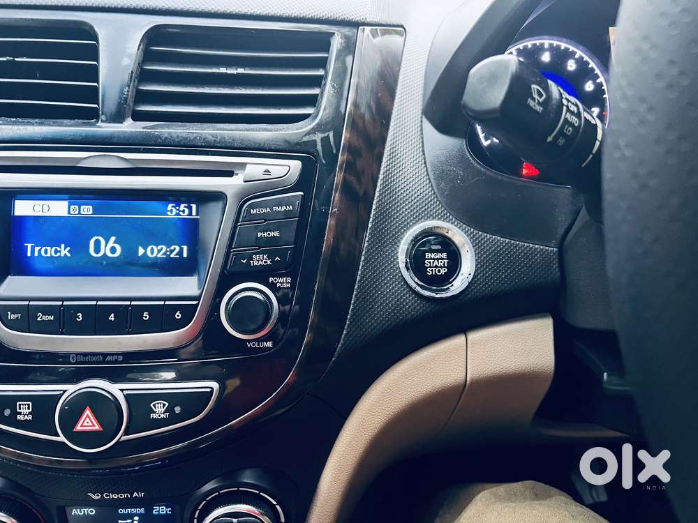 Hyundai Verna 1.6 Sx (o) Vtvt, 2016, Petrol