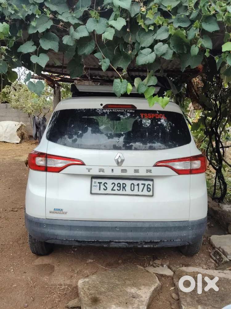 Renault Triber 2023 Petrol Well Maintained