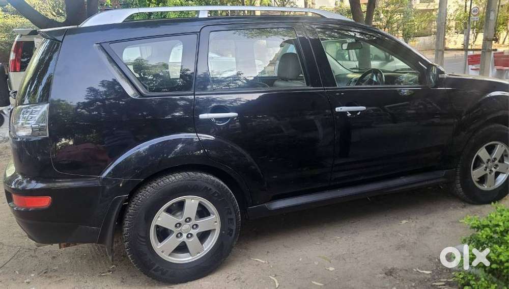 Mitsubishi Outlander 2.4 Cvt, 2010, Petrol
